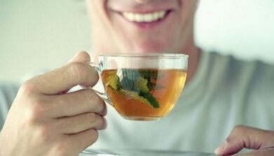 Le thé à base de plantes augmente l'efficacité masculine